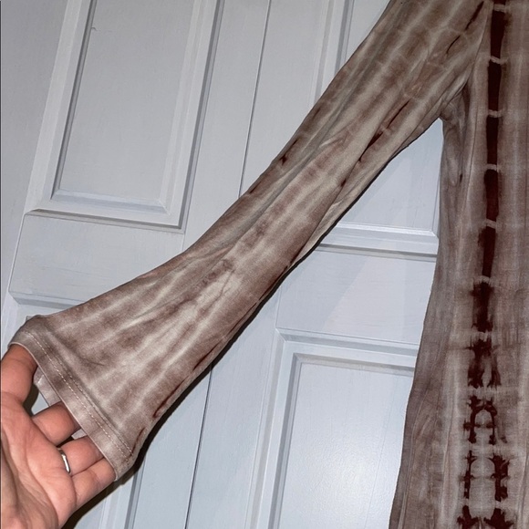 SHEIN Tan and Brown Tie-Dye Bodycon Dress - Picture 4 of 6